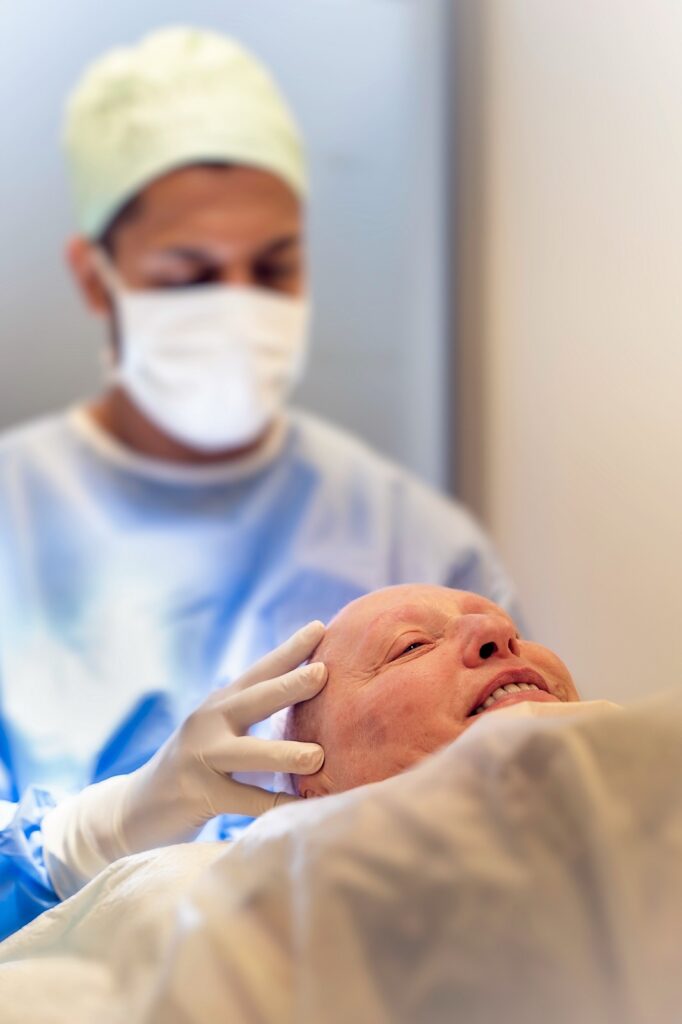 Haartransplantatie - FUE - o2 Clinic Haartransplantatie - FUE - o2 Clinic